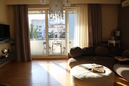 Tsiklauri Luxurious Apartment in the City Centre
