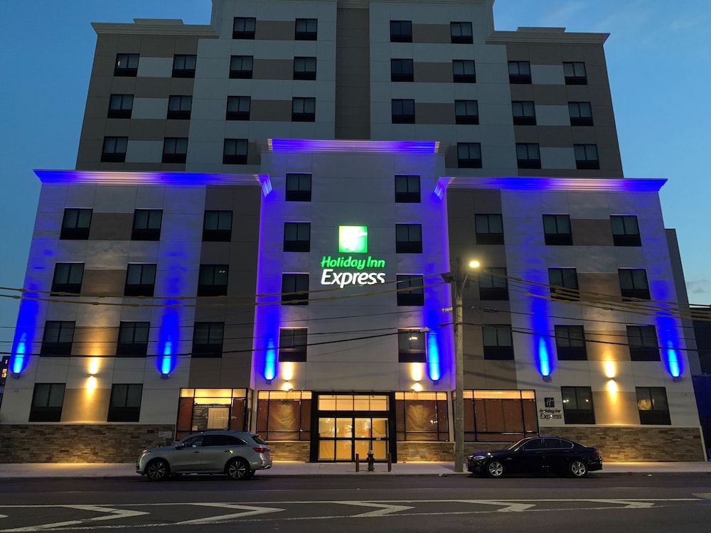 Holiday Inn Express Jamaica JFK AirTrain NYC by IHG - photo 41