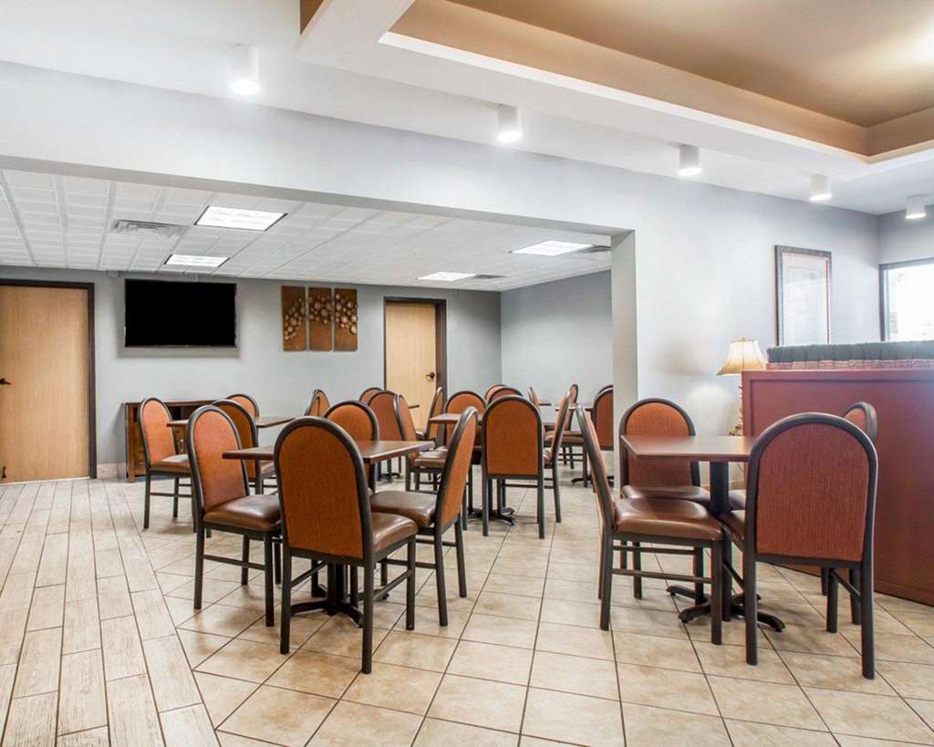Quality Inn US65 & E. Battlefield Rd. Springfield - photo 25