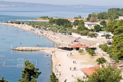 Apartment in Duce with sea view balcony air conditioning Wi Fi — 4-Star Luxury Hotel in Duce, Croatia