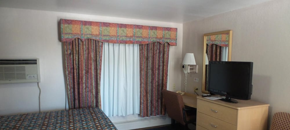 River's Edge Motel - photo 15