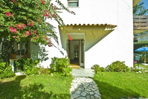 Traditional Villa In S Pedro Estoril — 4-Star Luxury Hotel in Cascais, Portugal