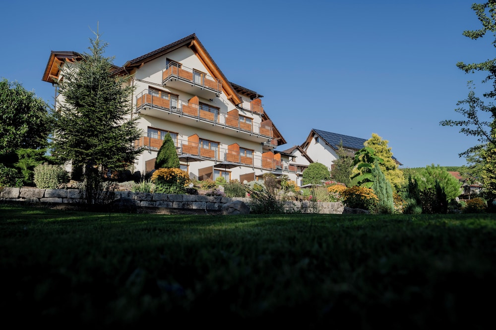 Hotel Gasthof Rose — 4-Star Luxury Hotel in Oberkirch, Germany
