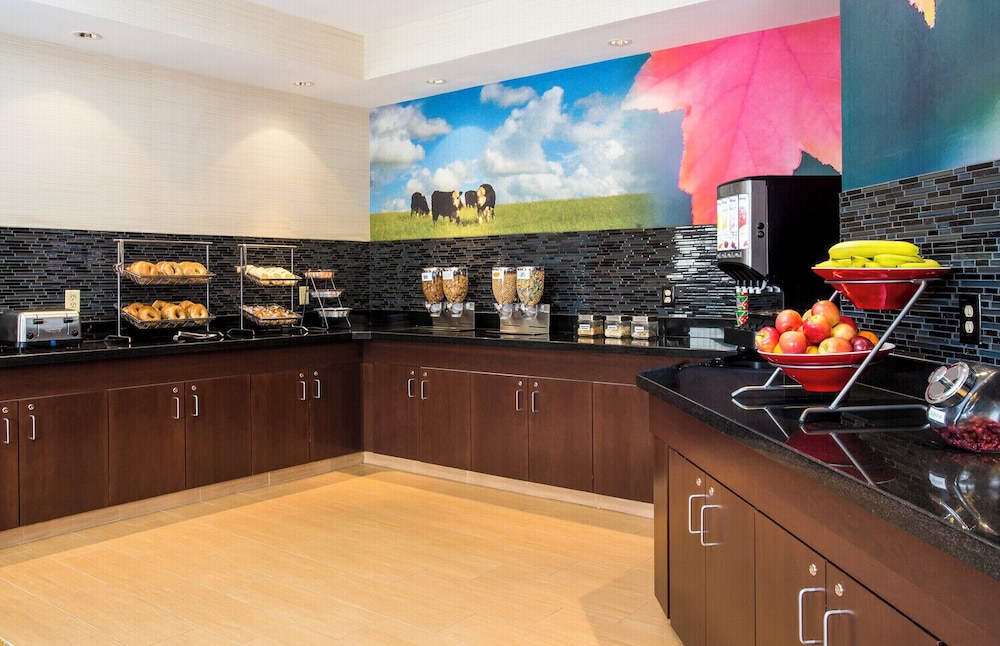 Wingate by Wyndham Oshkosh - photo 14