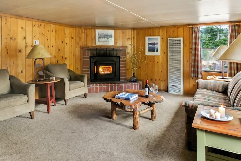 Tamarack Lodge and Resort - photo 23