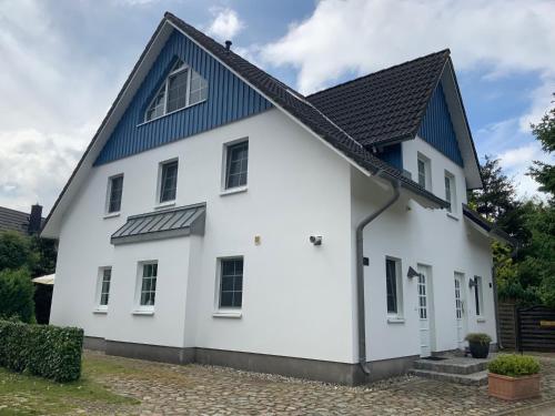 Ostseehaus 1 — 4-Star Luxury Hotel in Zingst, Germany
