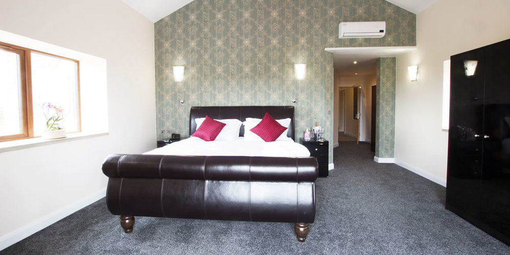 Oak Royal Hotel — Chorley — photo 3