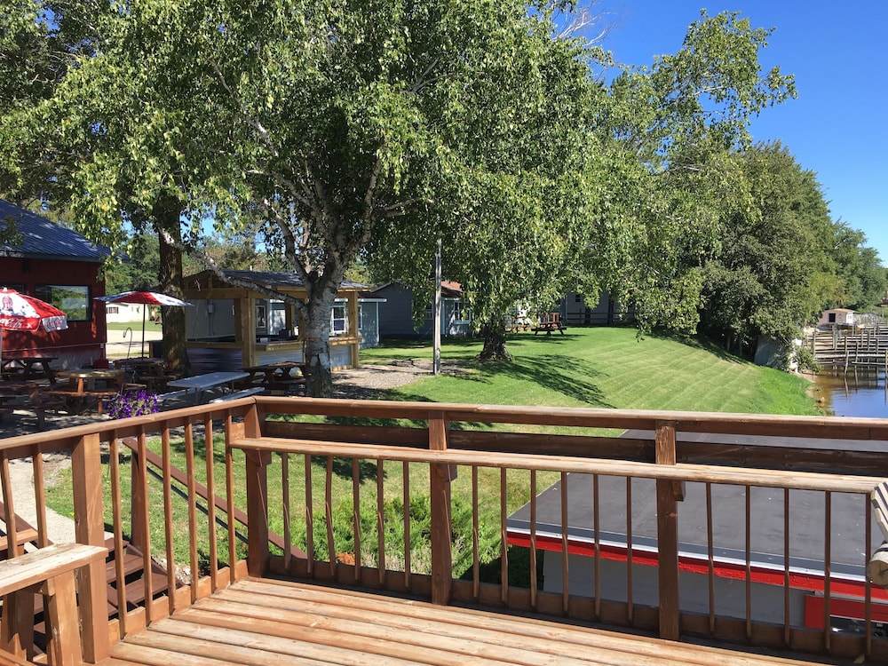 River Bend's Resort - photo 39