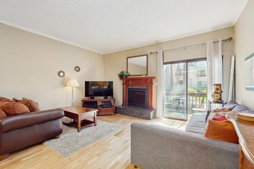 Tahome & Tahoe Place