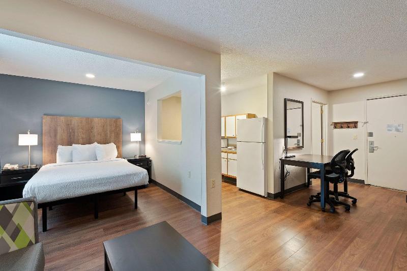 Extended Stay America Charlotte University Place E. McCullough Dr. - photo 28