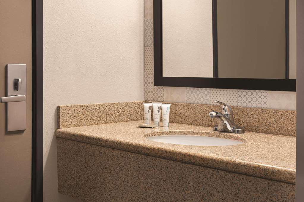 Country Inn & Suites by Radisson Dunn I 95 - photo 10