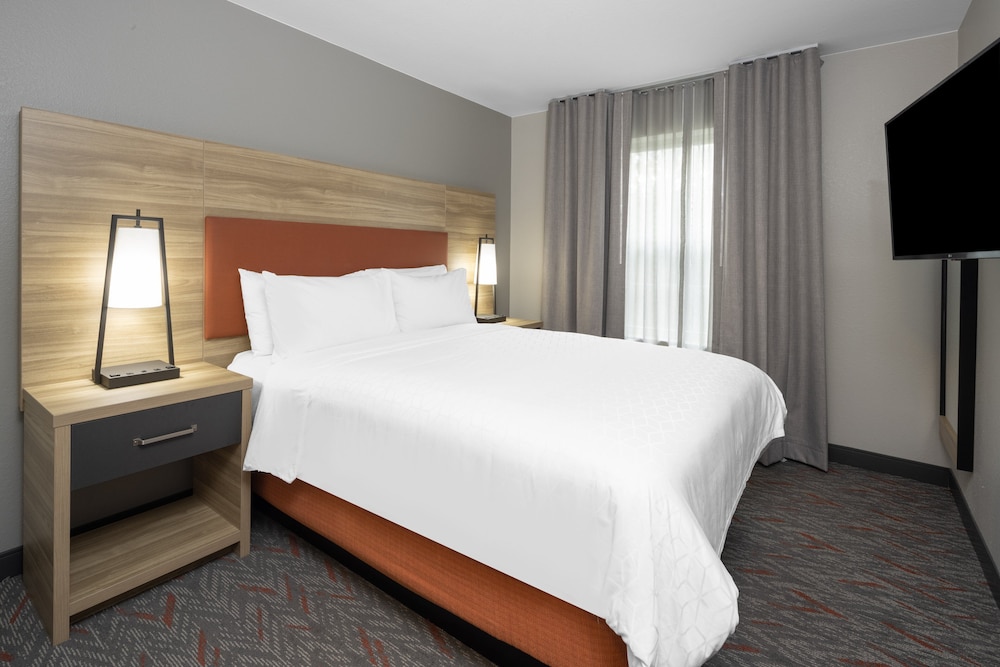 Candlewood Suites Boston North Shore Danvers - photo 9