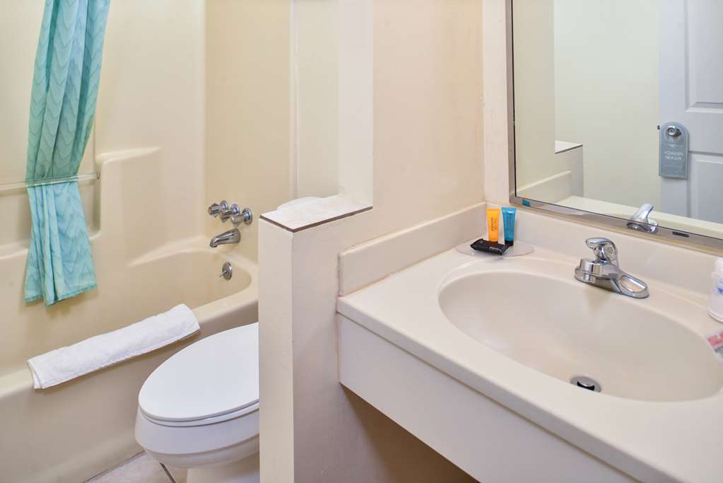 Americas Best Value Inn & Suites Bluffton - photo 19