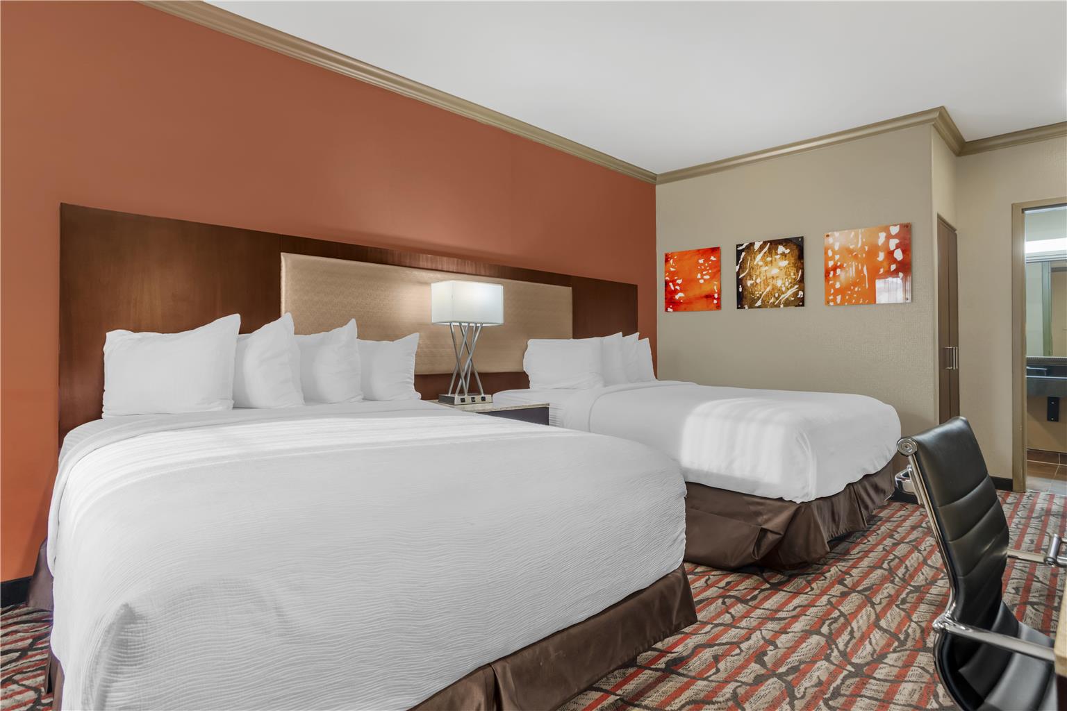 Best Western Plus Brookside Inn - photo 43