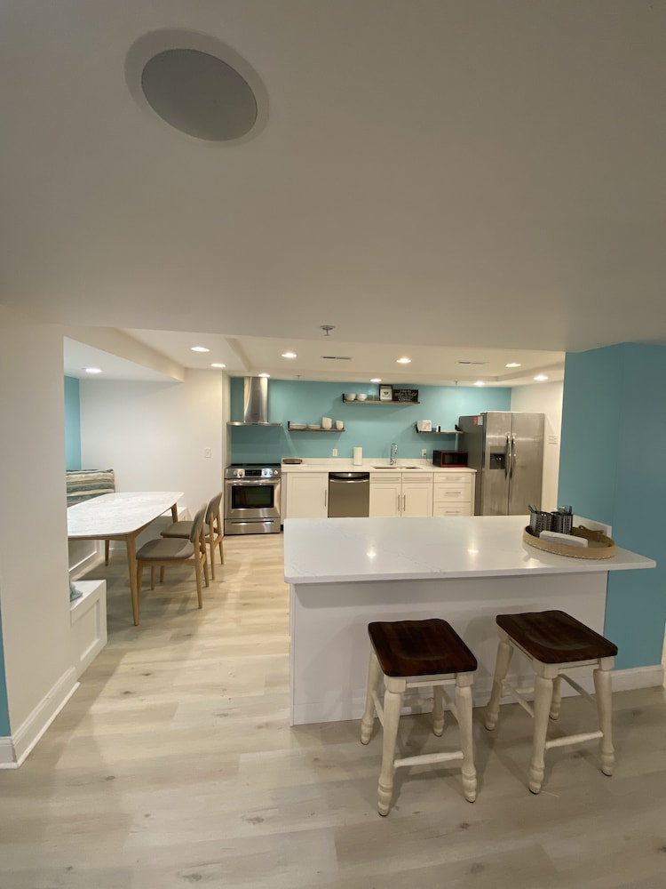 Canalside Inn - photo 135