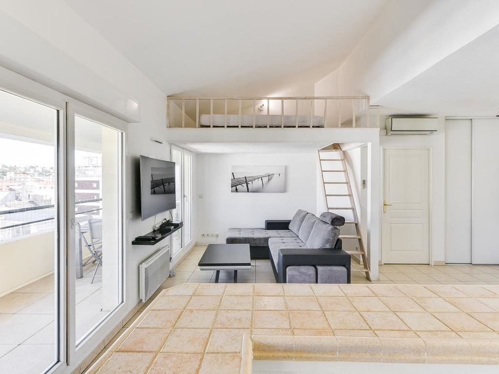 Festival superbe T2 3 Duplex pk 7 min Plage — hotel in Cannes