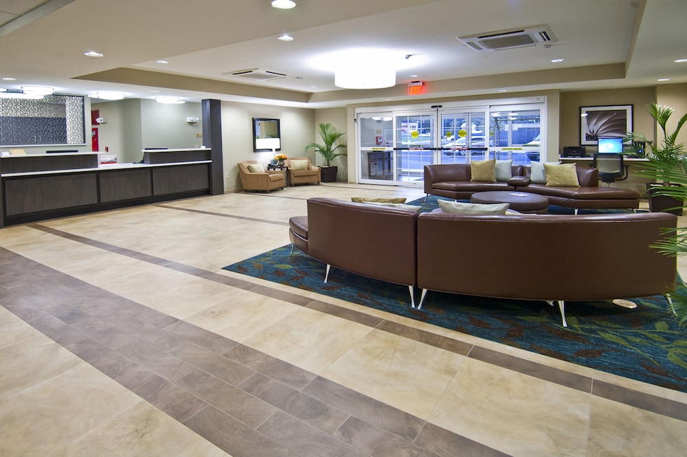 Candlewood Suites Tupelo North by IHG - photo 12