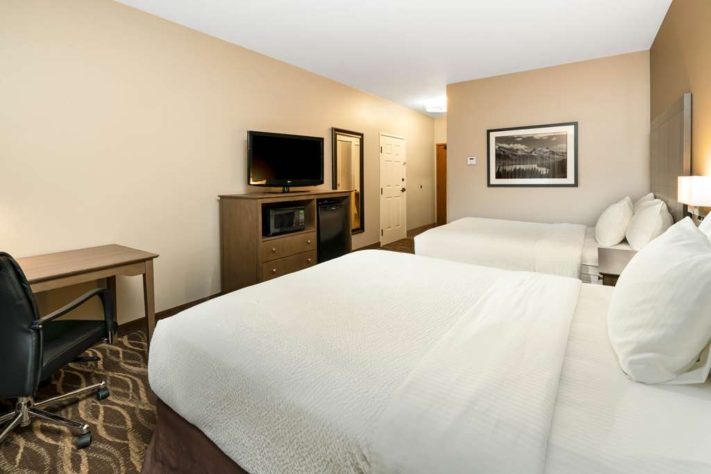 Best Western Plus Kalispell Glacier Park West Hotel & Suites - photo 12