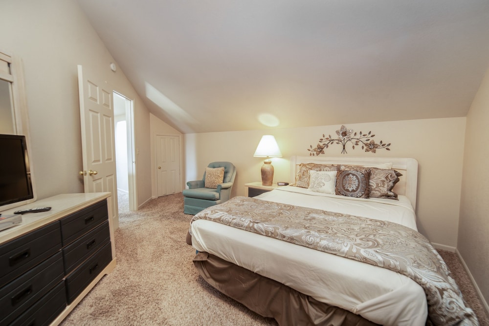 Pointe Royale Condominium Resort & Golf Course - photo 15