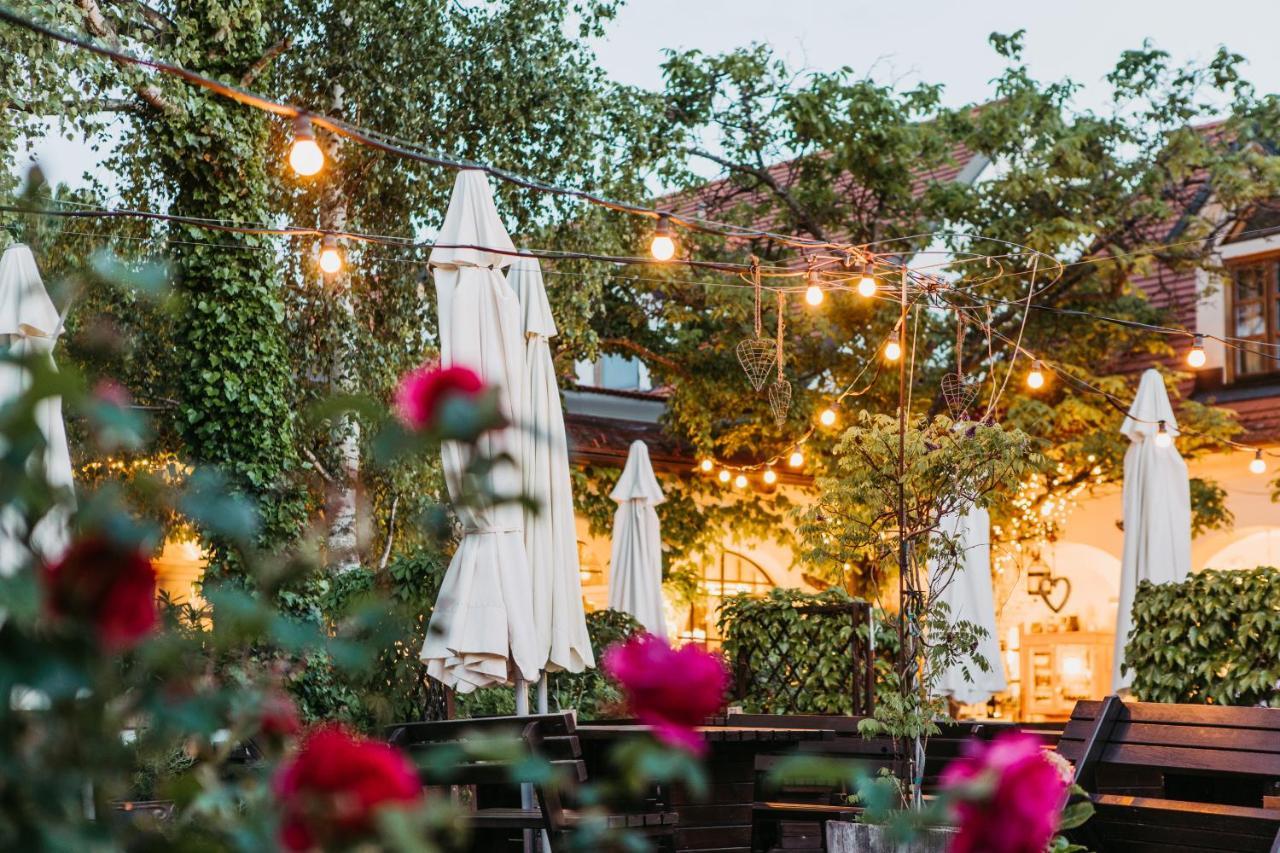 Oleander Romantik Zimmer pet-friendly hotel Trausdorf An Der Wulka
