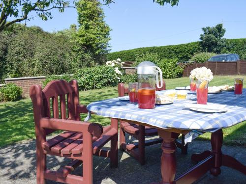 Cherrytree Cottage — 4-Star Luxury Hotel in Loftus, United Kingdom