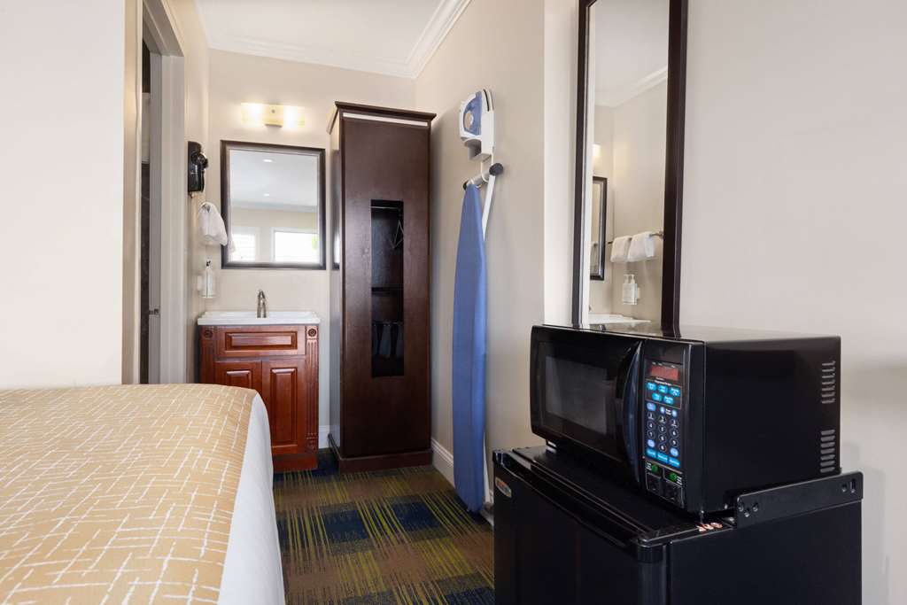 Travelodge by Wyndham by Fisherman's Wharf - photo 11