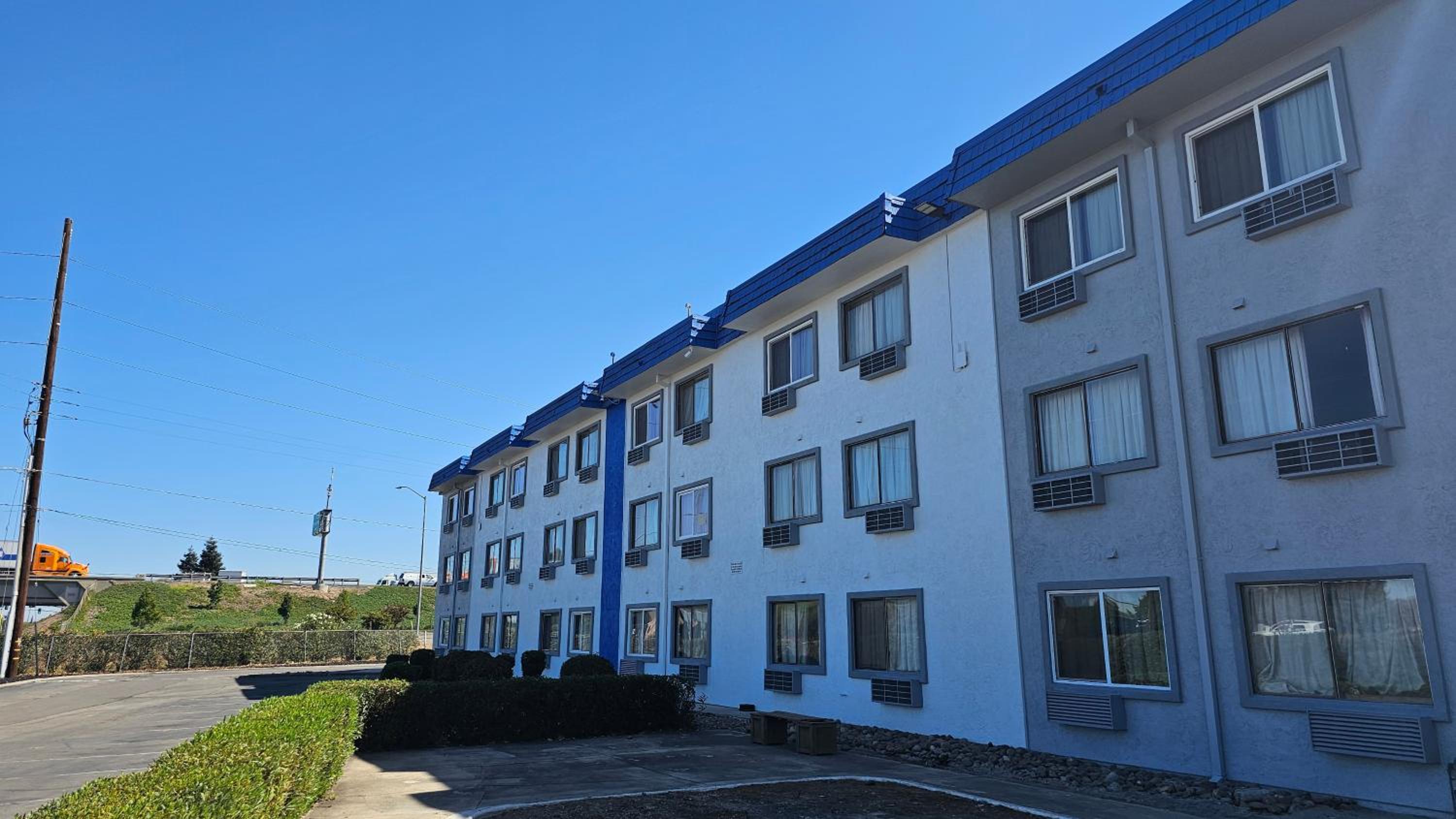 MetroParc 'nSuites - photo 11