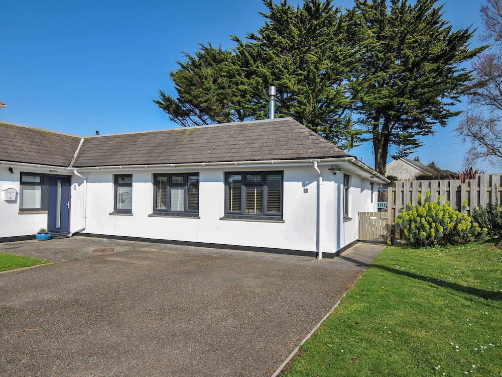6 Trelawney Court — 4-Star Luxury Hotel in Wadebridge, United Kingdom