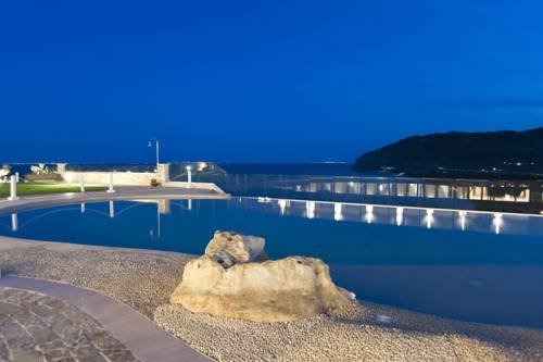 Holiday Lodge Al Porto — 4-Star Luxury Hotel in Mattinata, Italy