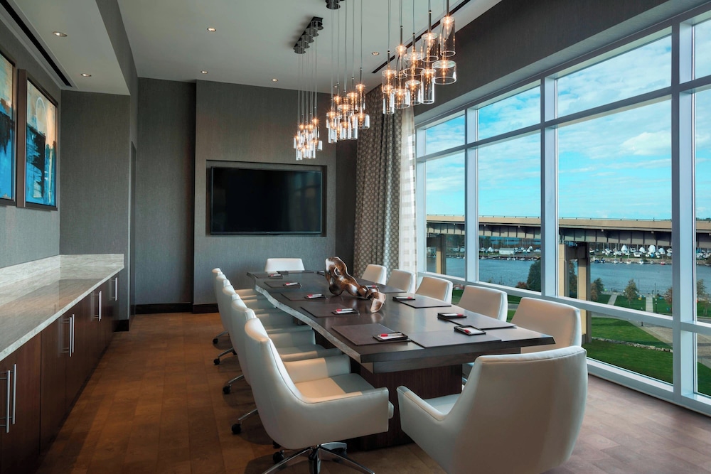 Buffalo Marriott At Lecom Harborcenter - photo 44