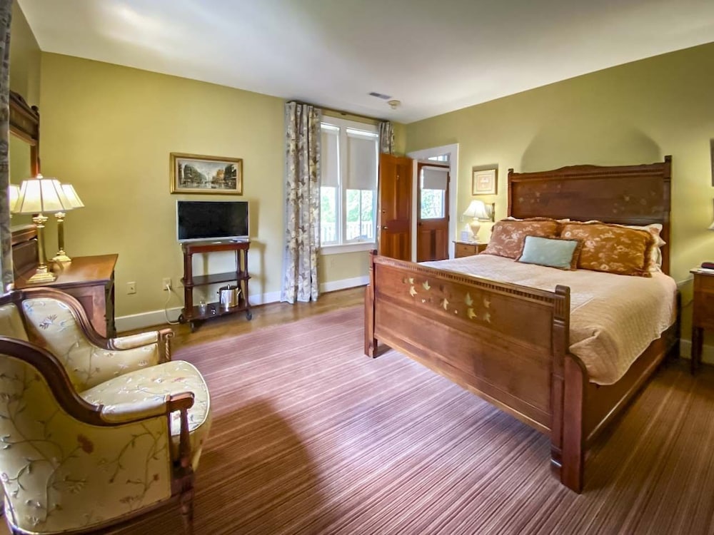 Central Hotel — New Haven