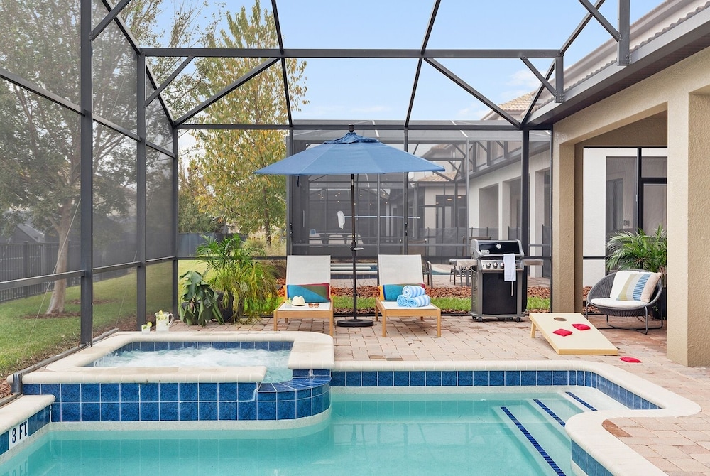 Orlando Resort Retreat Fun filled Family Haven 5 Bedroom Home - photo 22