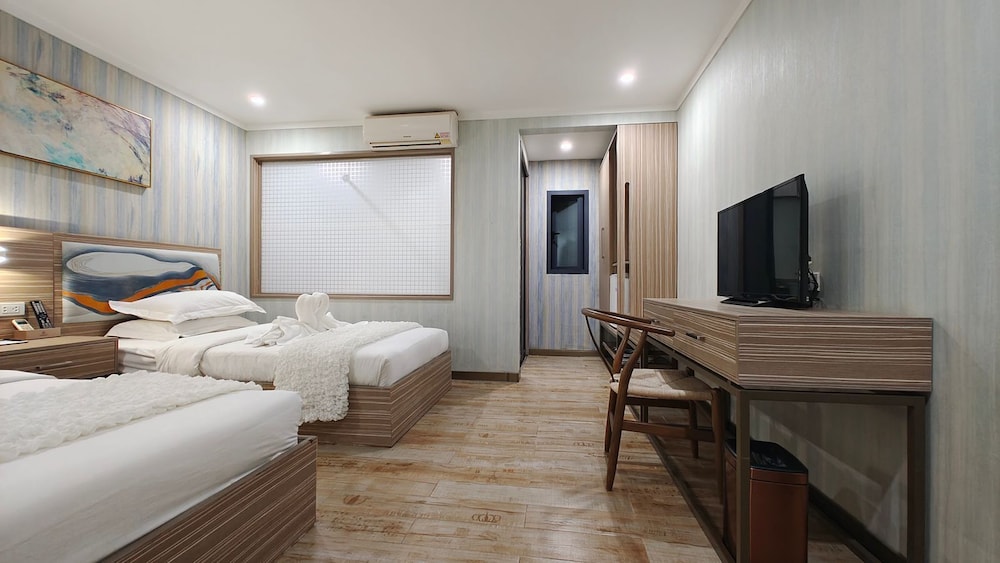 Erus Suites Hotel Boracay — Malay — photo 5