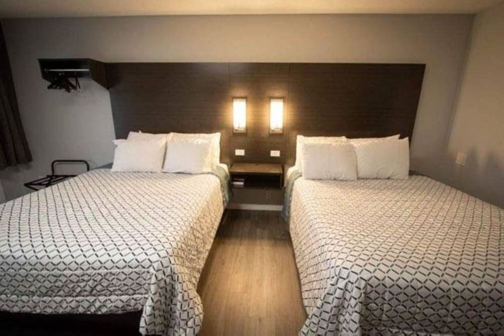 Envi Boutique Hotel Henderson Evansville South - photo 18
