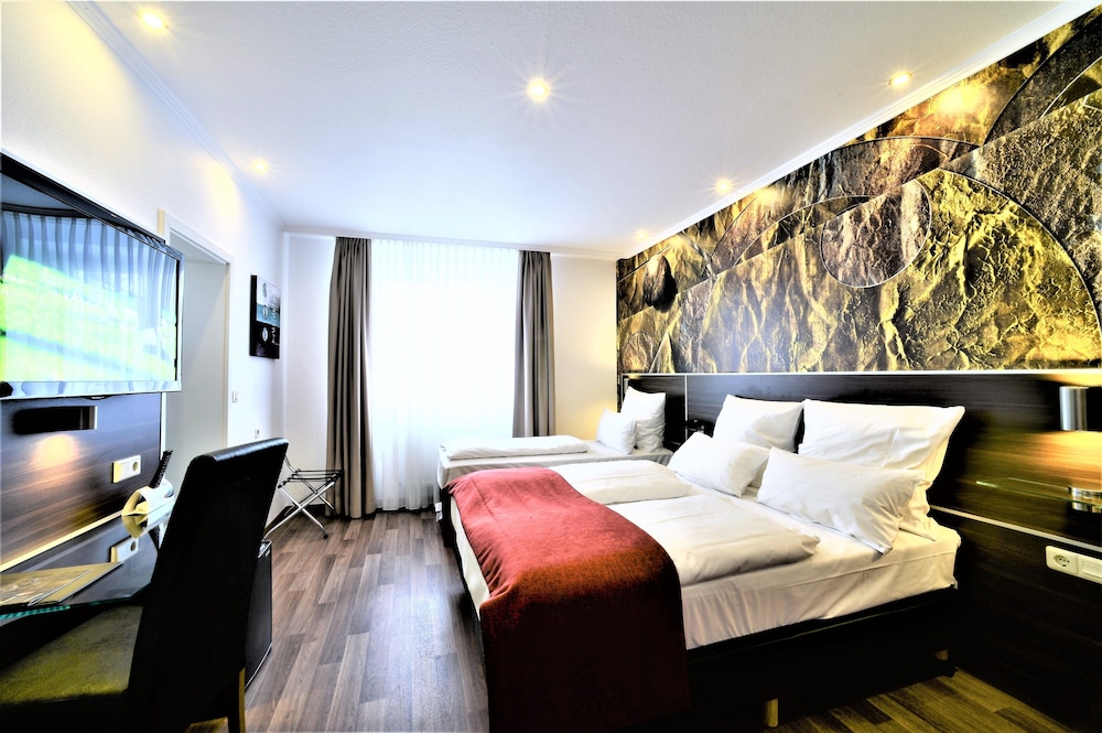 Ascot Hotel — hotel in Remscheid
