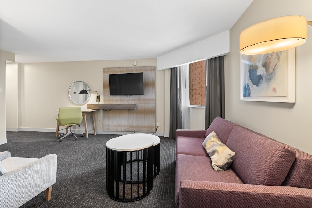 Crowne Plaza Houston Med Ctr Galleria Area by IHG - photo 29