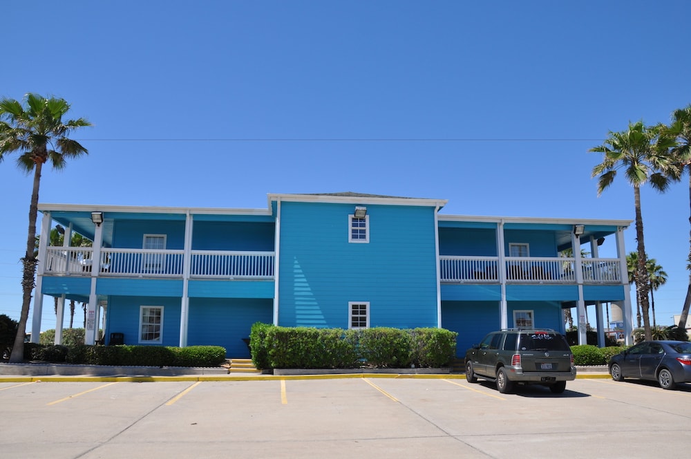 Plantation Suites & Conference Center - photo 60