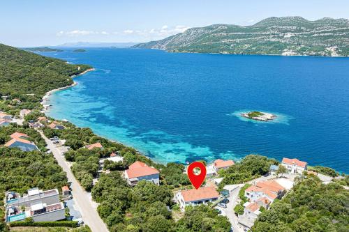 Apartments by the sea Tri Zala Korcula 23292 — 4-Star Luxury Hotel in Korcula, Croatia