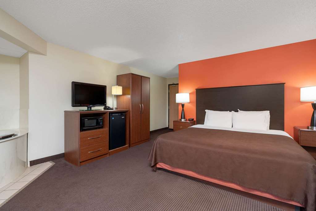 AmericInn by Wyndham Coon Rapids - photo 29