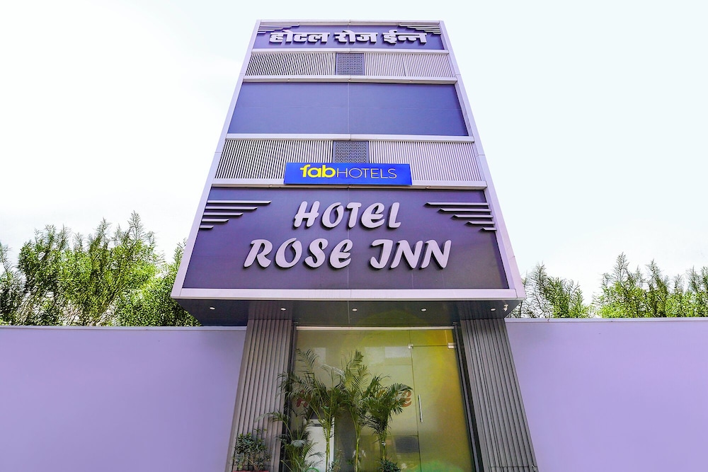 Fabexpress Rose Inn - carbon neutral hotel in Mumbai