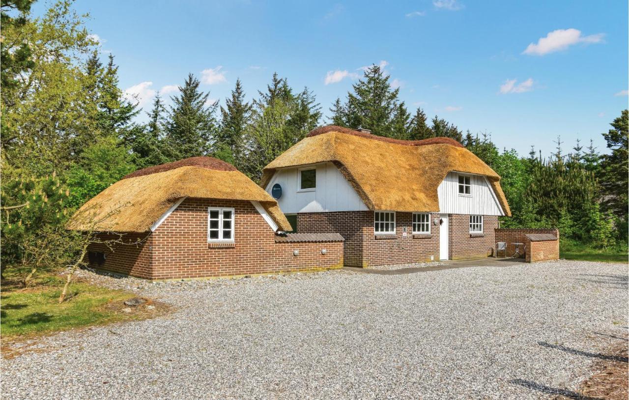 Three Bedroom Holiday Home In Ulfborg — 4-Star Luxury Hotel in Ulfborg, Denmark