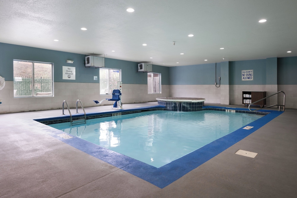 Holiday Inn Express Hotel & Suites Chattanooga Hixson by IHG - photo 39