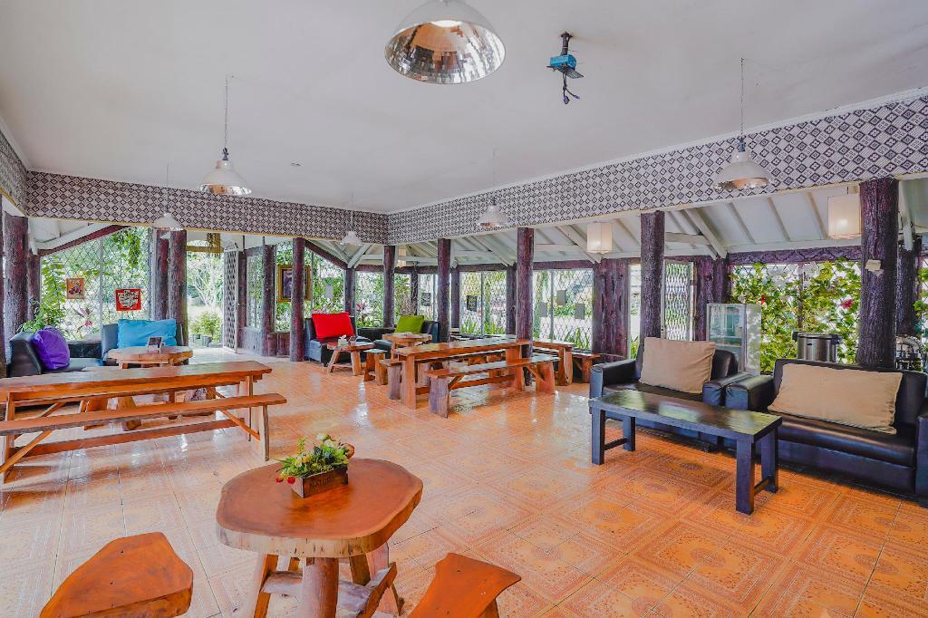 RedDoorz Plus near Tapal Kuda Cugenang Cianjur in Cianjur, Indonesia