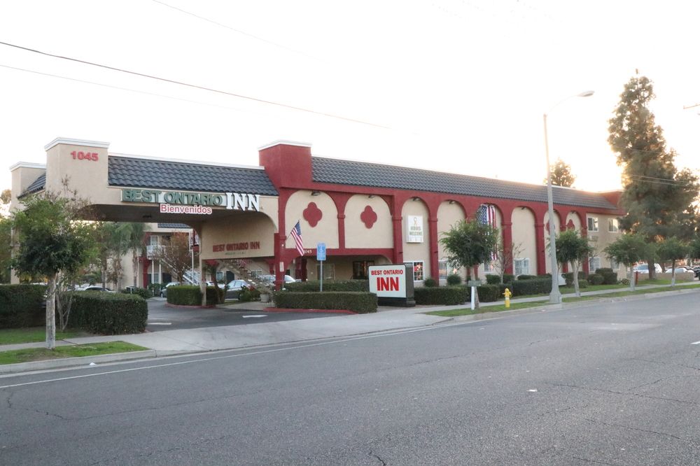 Best Ontario Inn — Ontario