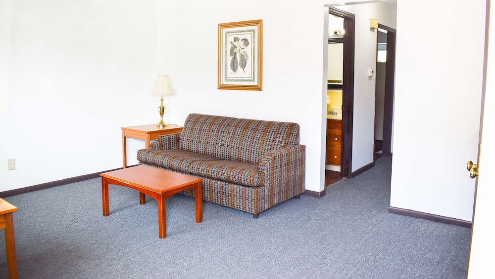 Magnuson Hotel Extended Stay Canton Ohio - photo 19