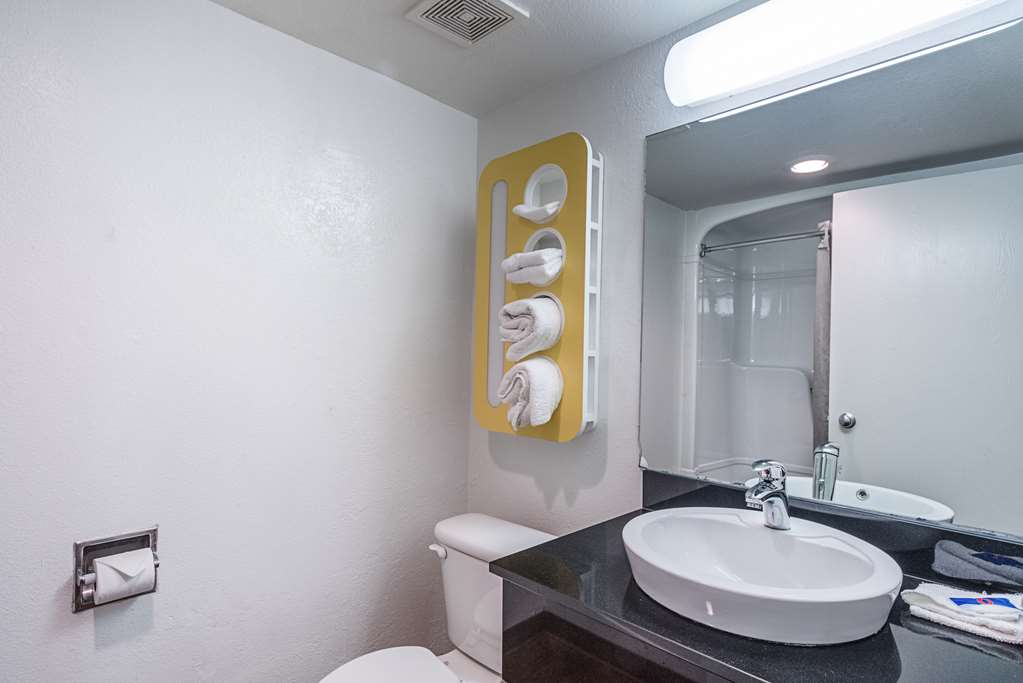 Motel 6 Kokomo In - photo 23