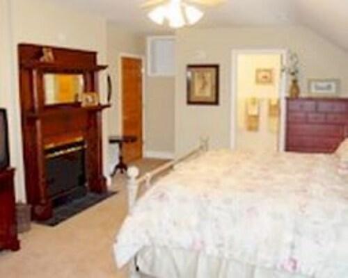 Olde Staunton Inn - photo 12