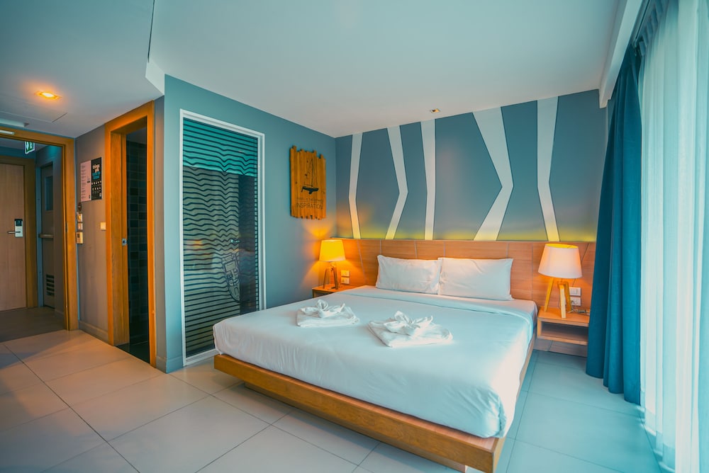 Mad Monkey Phuket — Patong — photo 4