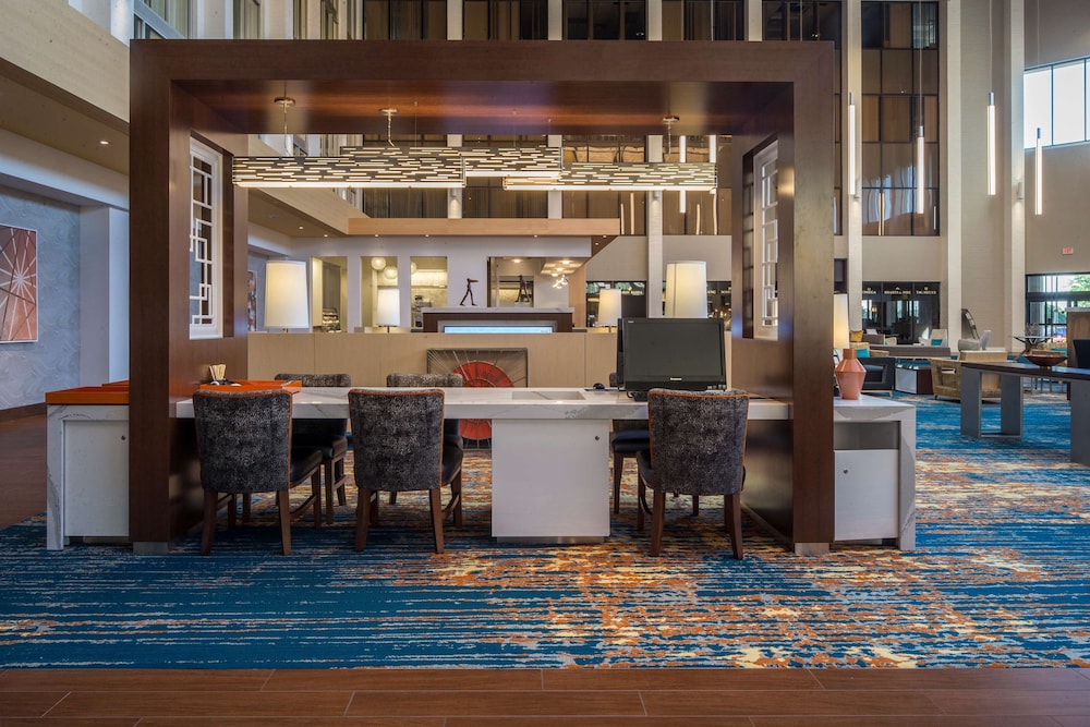 DoubleTree by Hilton Pittsburgh Cranberry - photo 12