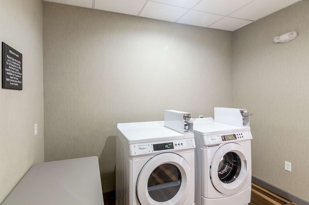 Hampton Inn Oklahoma City Northeast - photo 35